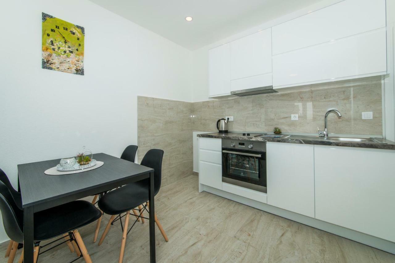 Apartmani Spiline - Mia Башка-Вода Экстерьер фото
