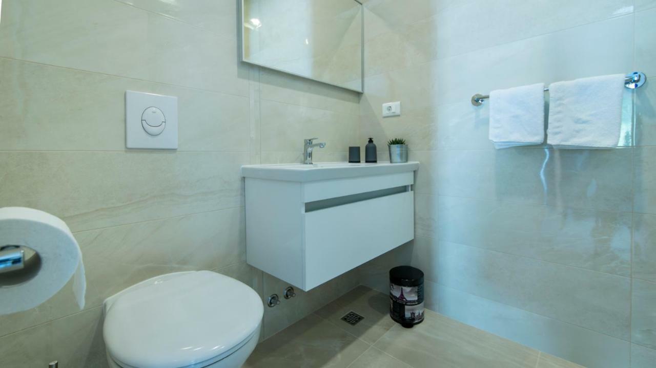 Apartmani Spiline - Mia Башка-Вода Экстерьер фото